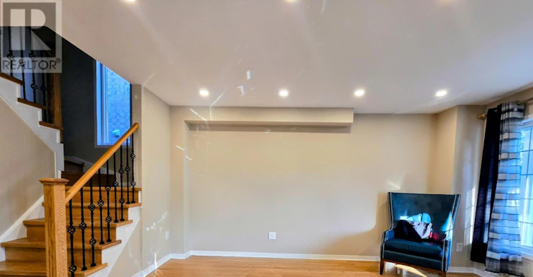 5455 Farmcote Drive, Mississauga, ON, L5M 6L2 - 2