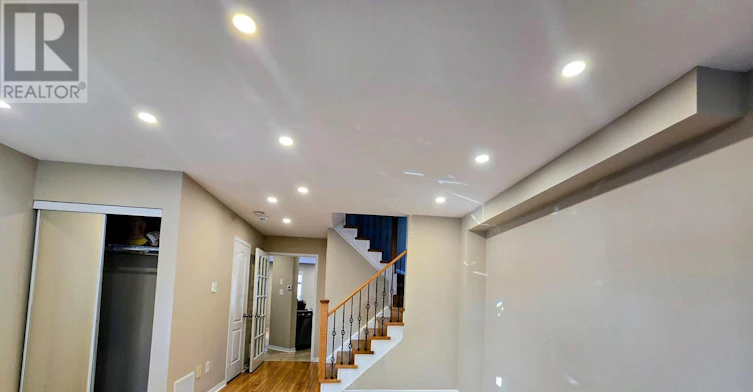 5455 Farmcote Drive, Mississauga, ON, L5M 6L2 - 4