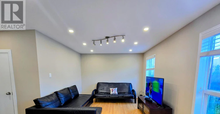 5455 Farmcote Drive, Mississauga, ON, L5M 6L2 - 5