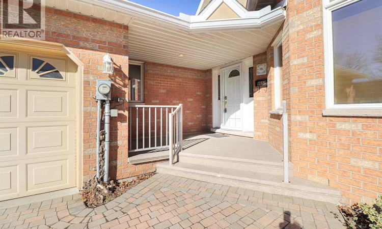 4612 Ascot Court