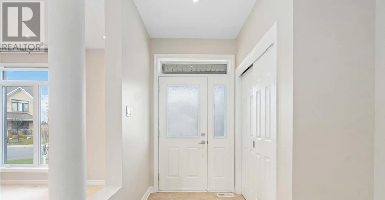135 Piazza Circle, Ottawa, ON, K2J 5S2 - 3