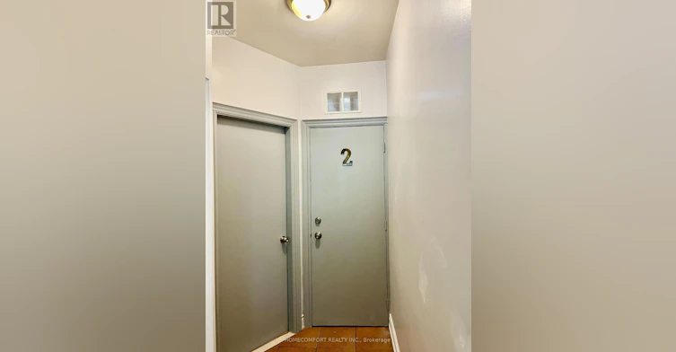 MAIN-83 Hounslow Heath Road, Toronto, ON, M6N 1G7 - 2