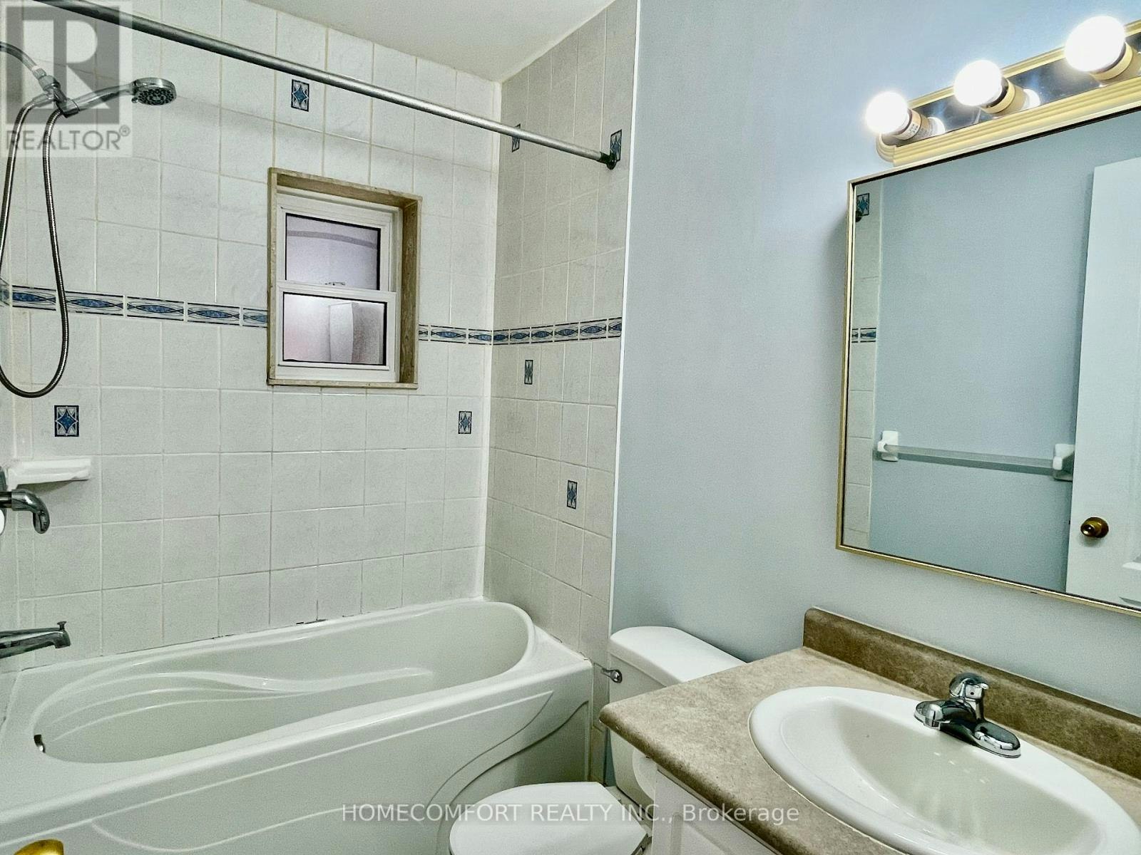 MAIN-83 Hounslow Heath Road, Toronto, ON, M6N 1G7 - 9