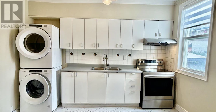 MAIN-83 Hounslow Heath Road, Toronto, ON, M6N 1G7 - 6