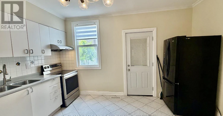 MAIN-83 Hounslow Heath Road, Toronto, ON, M6N 1G7 - 3