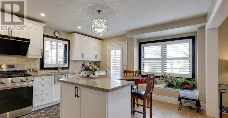 18 Clamerten Rd Street N, Whitchurch-Stouffville, ON, L4A 0E8 - 10