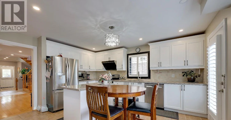 18 Clamerten Rd Street N, Whitchurch-Stouffville, ON, L4A 0E8 - 9
