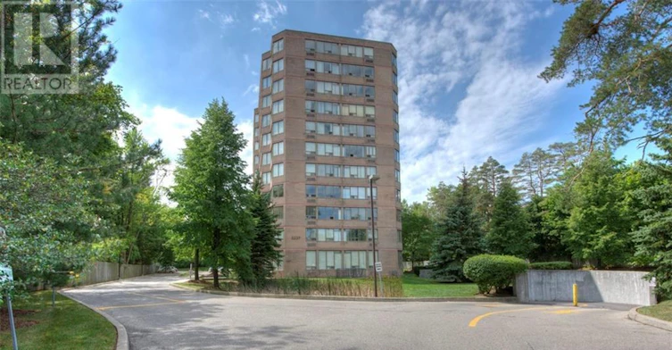 503-3227 King Street E, Kitchener, ON, N2A 3Z9
