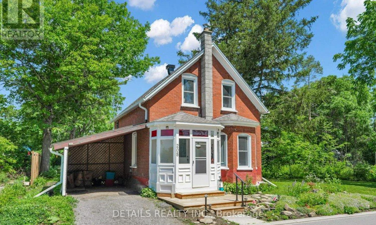 205 Lewis Street W