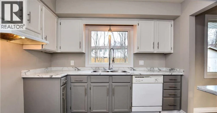 MAIN 2 FLOORS-49 Bendingroad Crescent, St. Catharines, ON, L2N 5R4 - 5