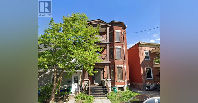 2A-149 St Andrew Street, Ottawa, ON, K1N 5G3