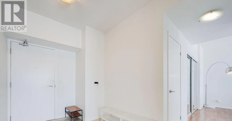 1910-832 Bay Street, Toronto, ON, M5S 1Z6 - 6