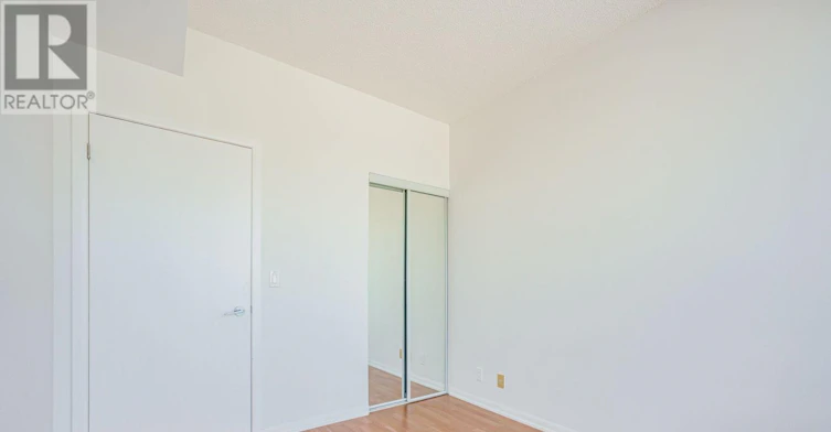 1910-832 Bay Street, Toronto, ON, M5S 1Z6 - 21