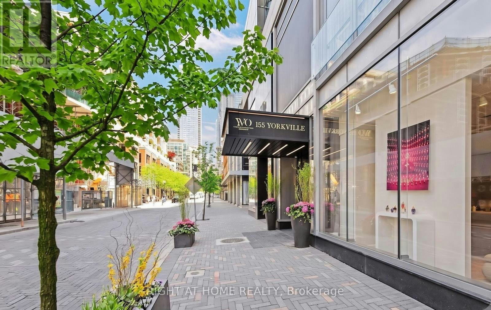 2215-155 Yorkville Avenue, Toronto, ON, M5R 1C4