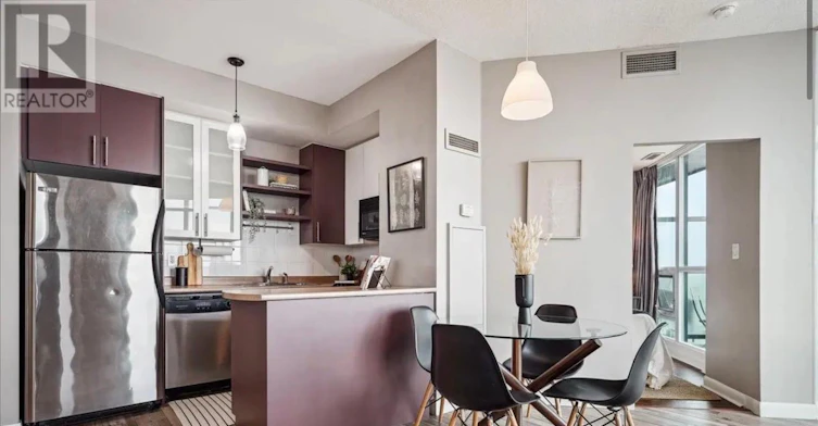 LPH3106-600 Fleet Street, Toronto, ON, M5V 1B7 - 5