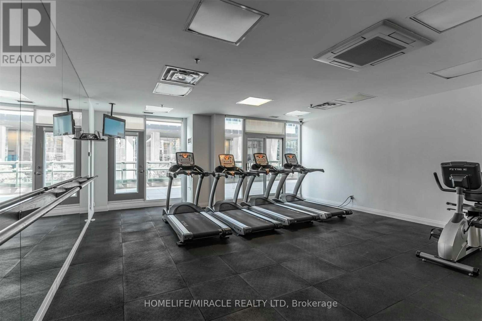 1509-30 Grand Trunk Crescent, Toronto, ON, M5J 3A4 - 24
