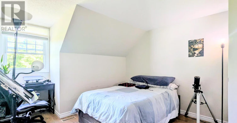 B-630 Pinerow Crescent, Waterloo, ON, N2T 2K8 - 7