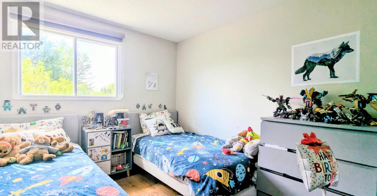B-630 Pinerow Crescent, Waterloo, ON, N2T 2K8 - 10