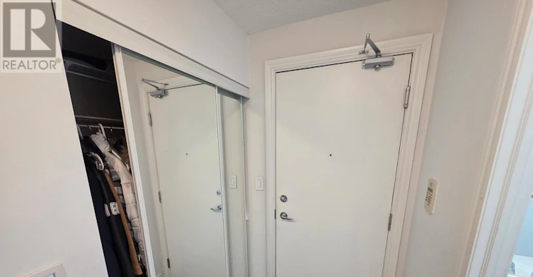 202-801 Bay Street, Toronto, ON, M5S 1Y9 - 12