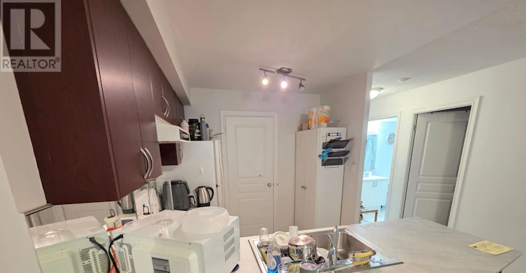 202-801 Bay Street, Toronto, ON, M5S 1Y9 - 7
