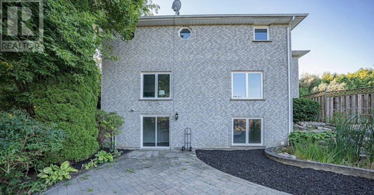 1148 Kingdale Road, Newmarket, ON, L3Y 4W1 - 41