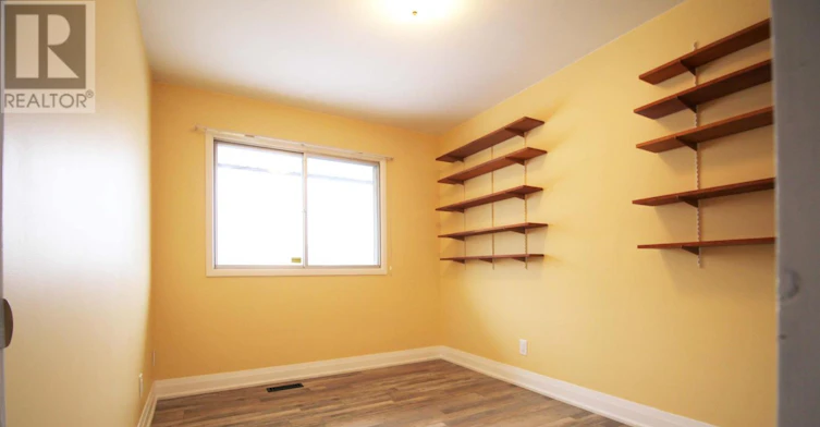 27 Glenbarr Road, St. Catharines, ON, L2T 1Y2 - 3