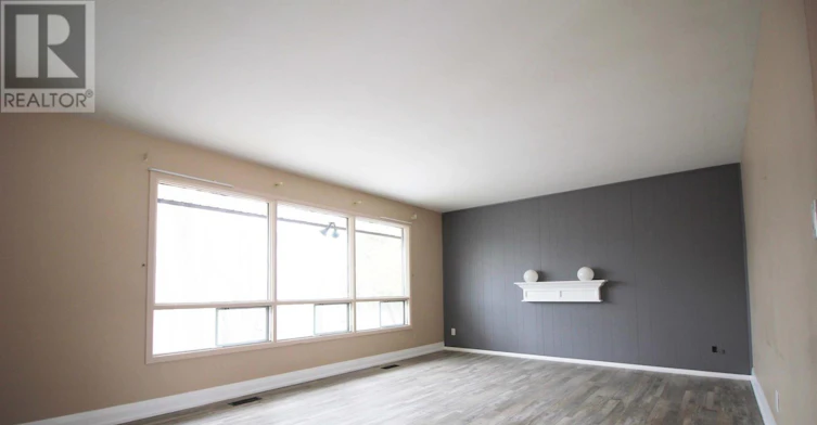 27 Glenbarr Road, St. Catharines, ON, L2T 1Y2
