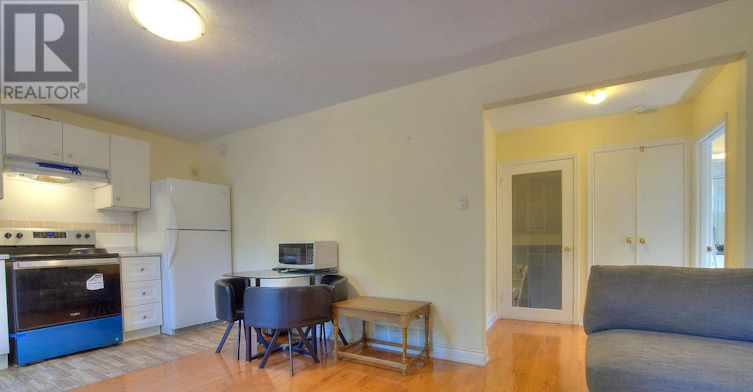 6 Bellbury Crescent, Toronto, ON, M2J 2J7 - 7