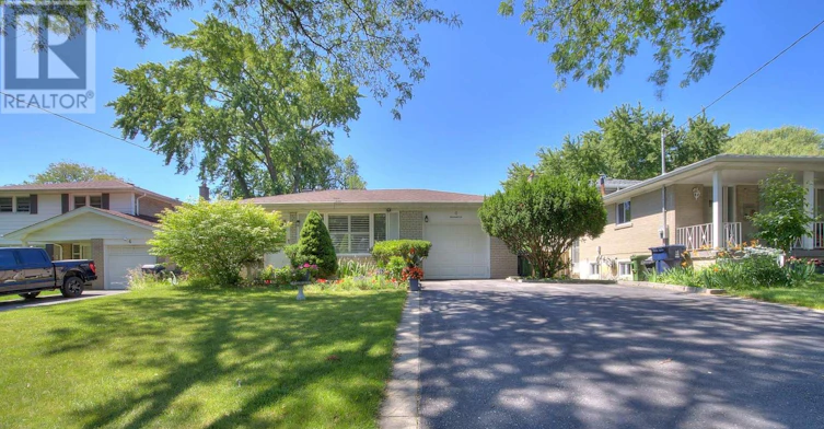6 Bellbury Crescent, Toronto, ON, M2J 2J7 - 11