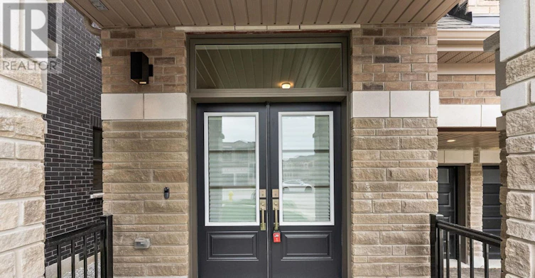 1857 Narcissus Gardens, Pickering, ON, L1X 0K6 - 2