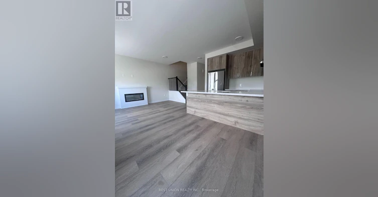 1460 19th Avenue, Richmond Hill, ON, L4E 3R4 - 4
