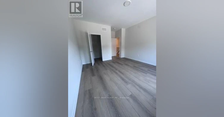 1460 19th Avenue, Richmond Hill, ON, L4E 3R4 - 5