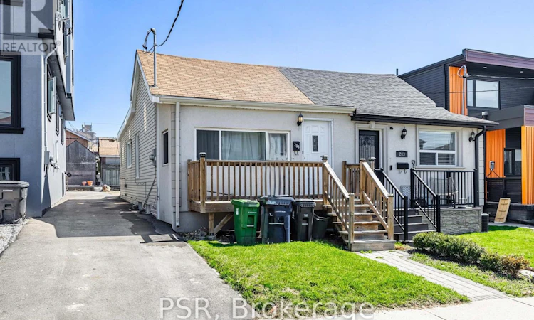 285 Robina Avenue