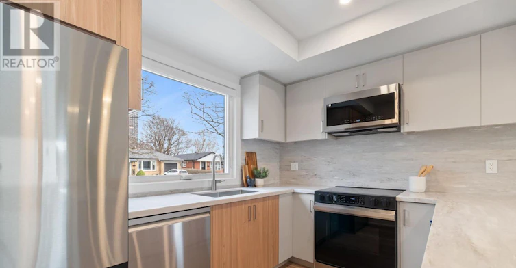 2-34 Poplar Avenue, Toronto, ON, M9B 3R4 - 2