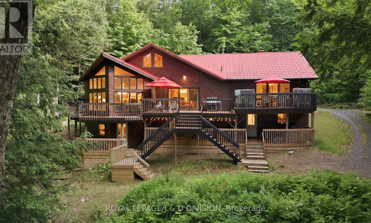 186 Blackstone Lake, Water