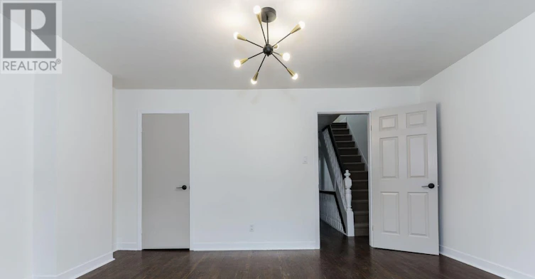 160 Gore Vale Avenue, Toronto, ON, M6J 2R6 - 7