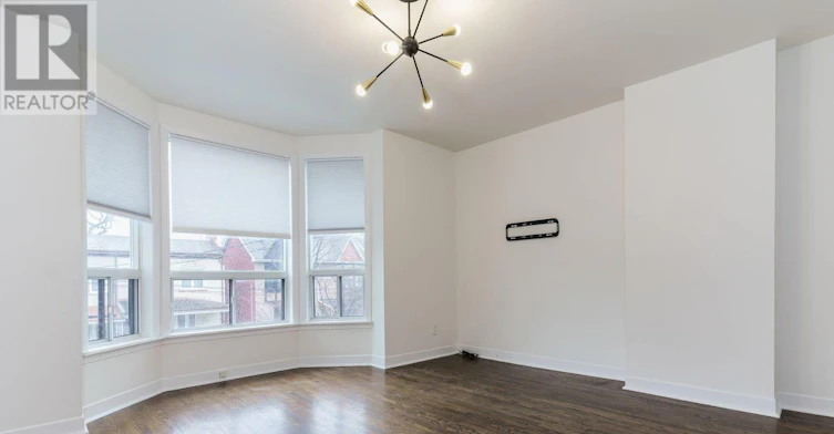 160 Gore Vale Avenue, Toronto, ON, M6J 2R6 - 4
