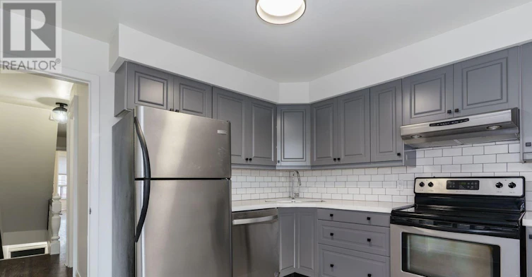 160 Gore Vale Avenue, Toronto, ON, M6J 2R6 - 9