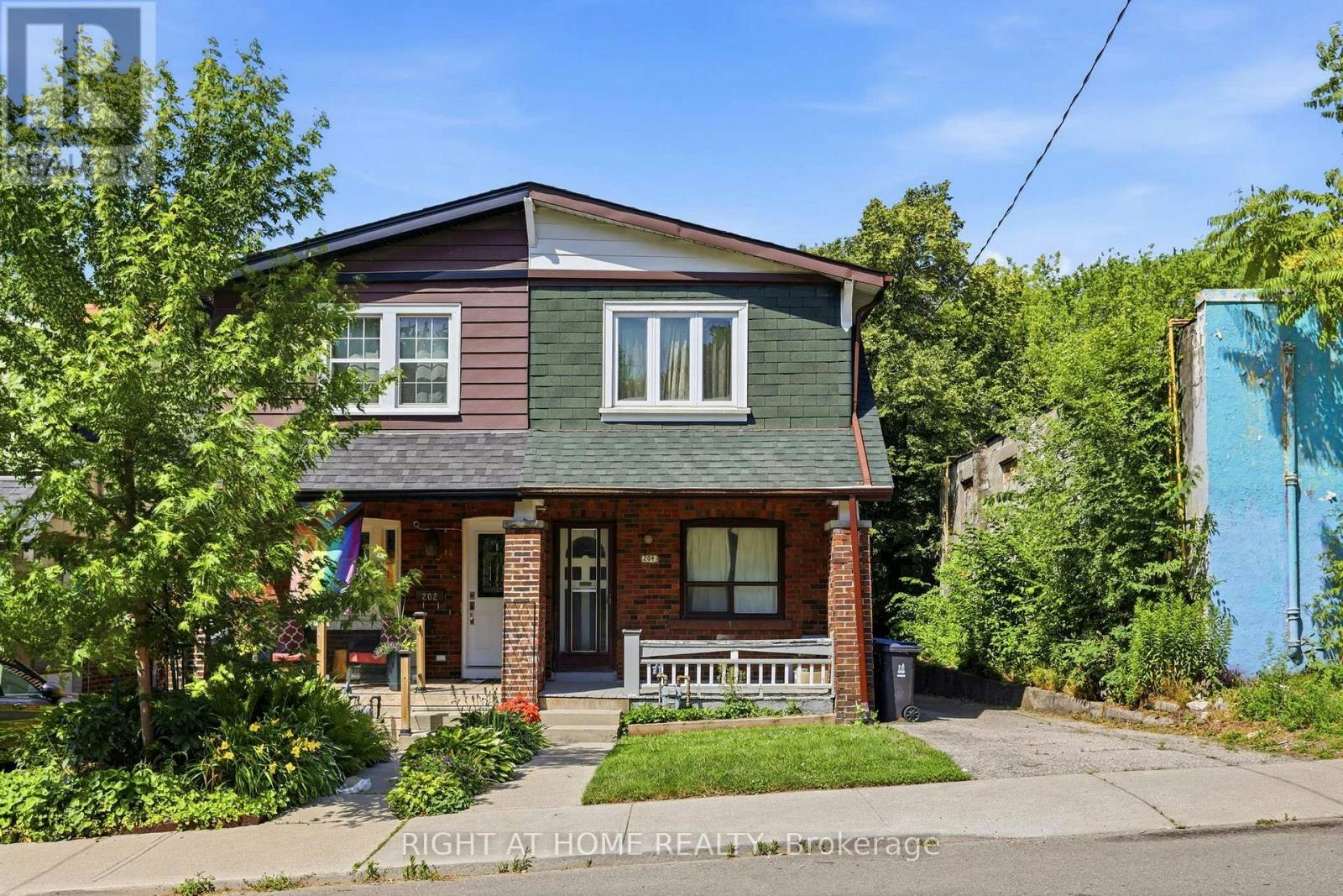 204 Highfield Road, Toronto, ON, M4L 2V3