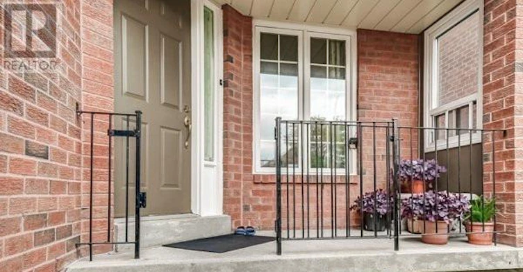MAIN-161 Heale Avenue E, Toronto, ON, M1N 3Y2 - 2