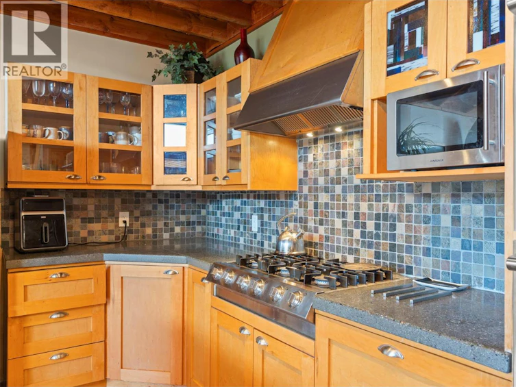 17 Mary's Emerald Bay Road, Vernon, BC, V1H 2A7 - 14