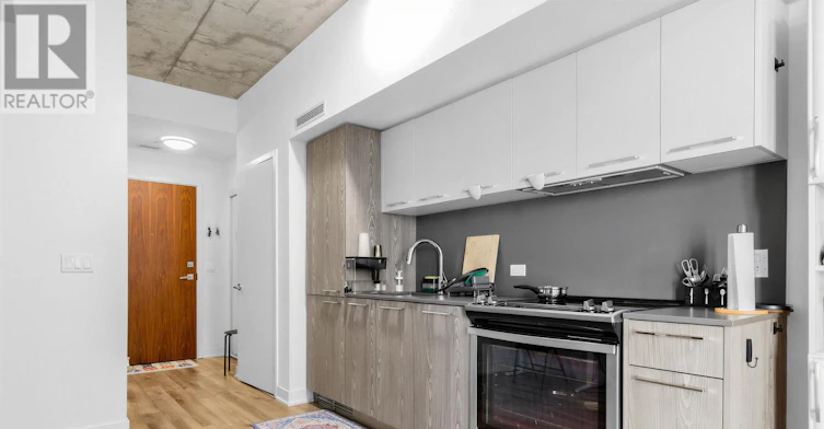 803-15 Baseball Place, Toronto, ON, M4M 0E6 - 4