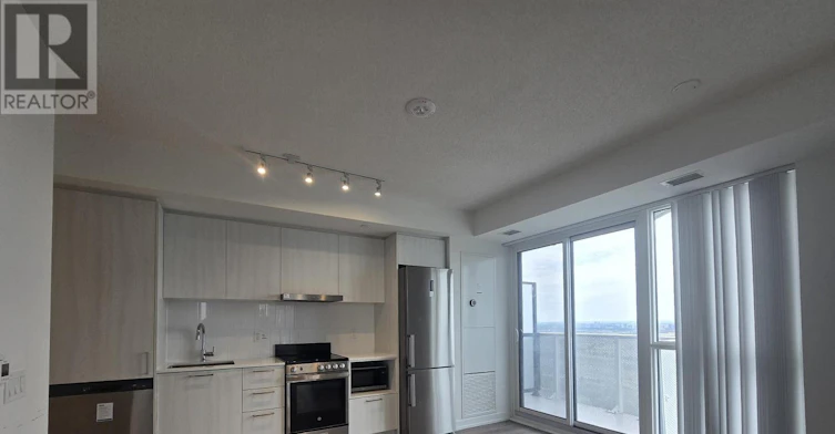 3111-195 Commerce Street, Vaughan, ON, L4K 0P9 - 4