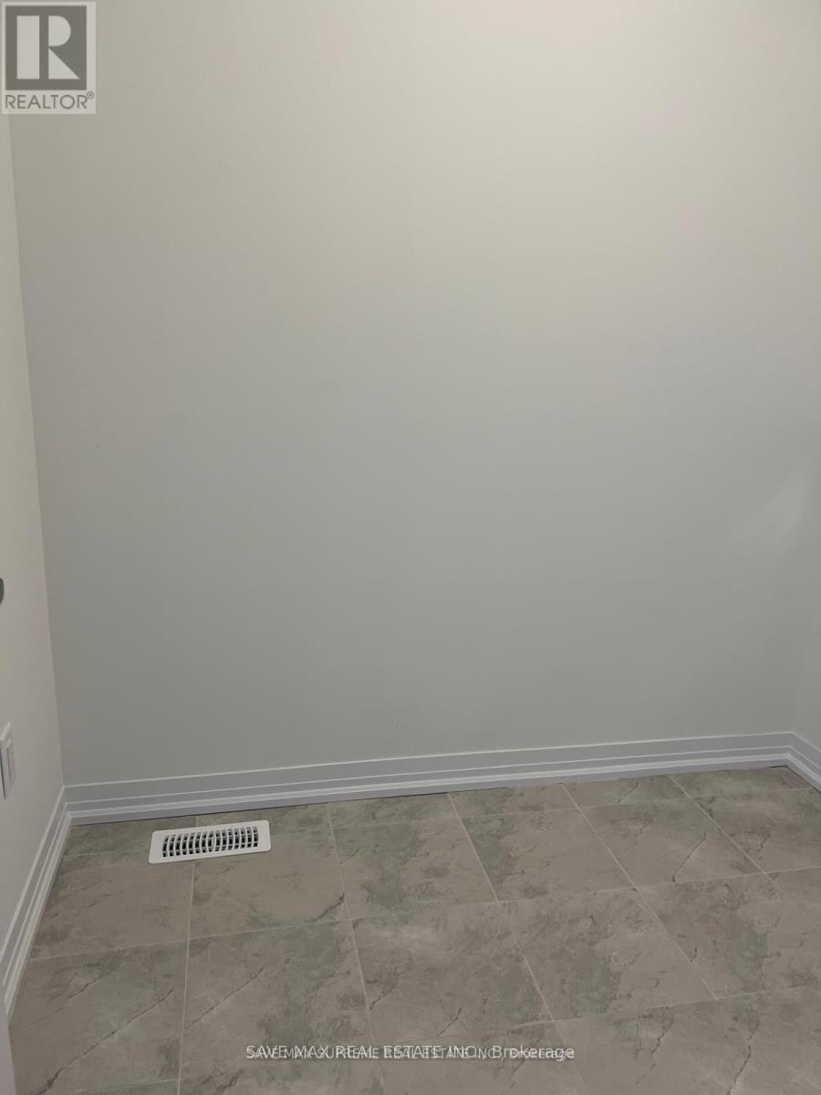 96 Selection Heights, Thorold, ON, L2V 0B7 - 10