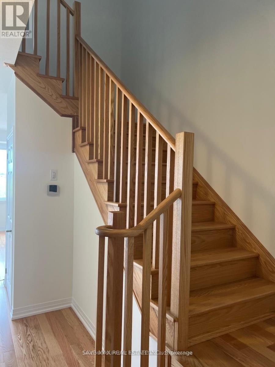 96 Selection Heights, Thorold, ON, L2V 0B7 - 3