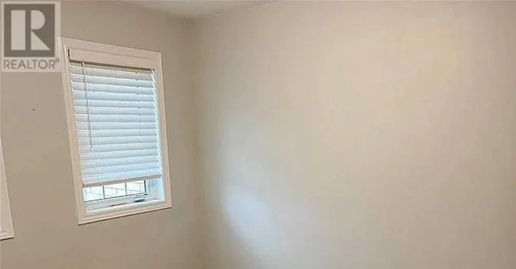 65 Sparkle Drive, Thorold, ON, L2V 0H2 - 4