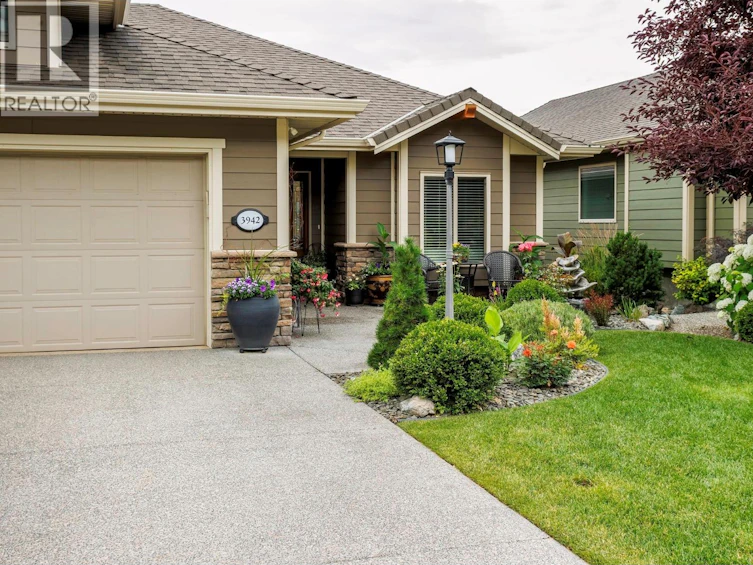 3942 Pine Valley Drive, Kelowna, BC, V1X 8E5 - 3