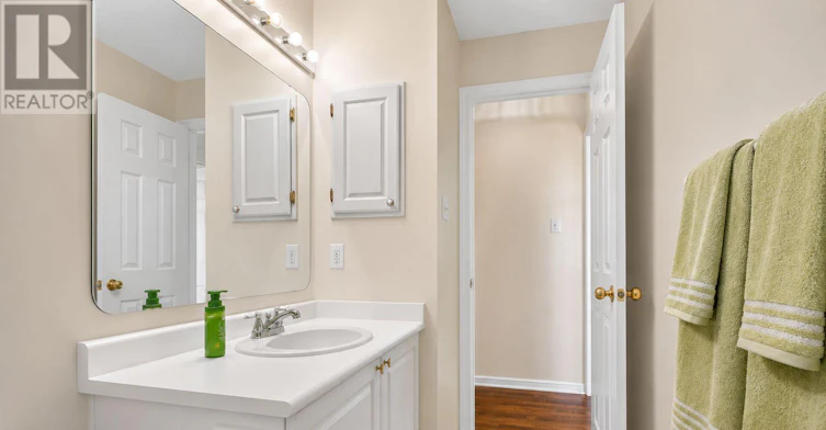 84 Newborough Crescent, Ottawa, ON, K2G 6A9 - 10