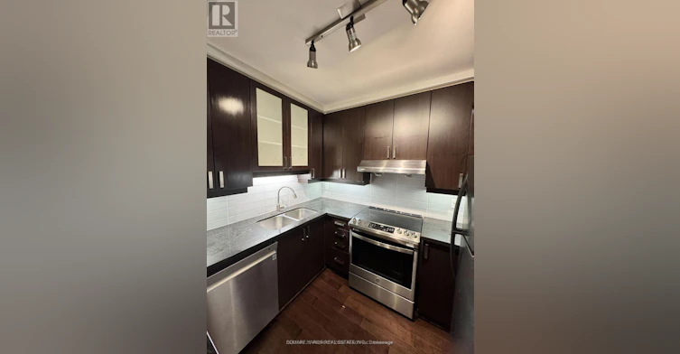 217-39 Upper Duke Crescent, Markham, ON, L6G 0B8 - 3