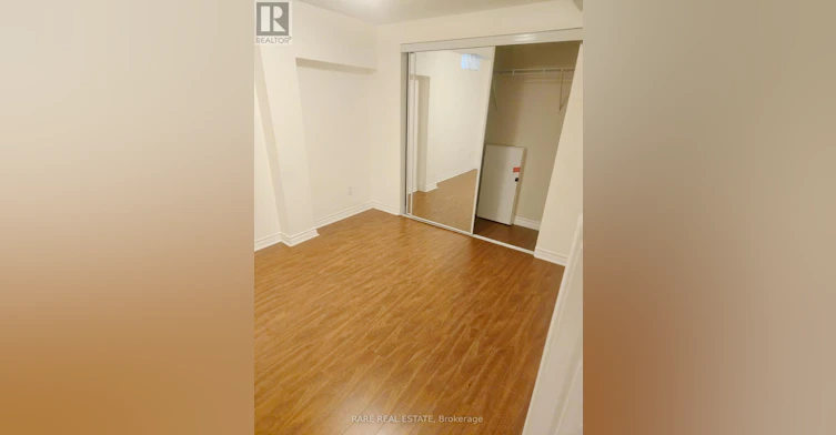 4594 Bismark Crescent, Mississauga, ON, L5R 1J8 - 5